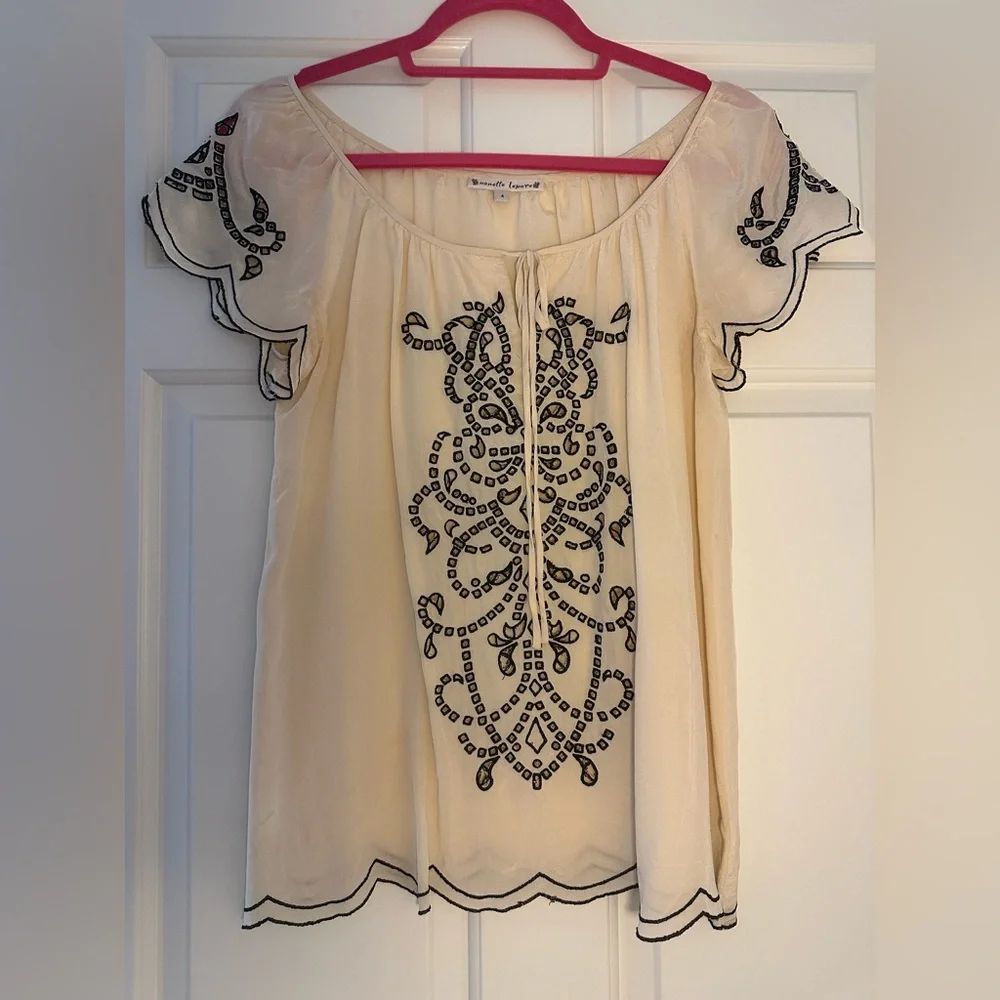 Nanette Lepore size 4 cream blouse - Picture 1 of 5